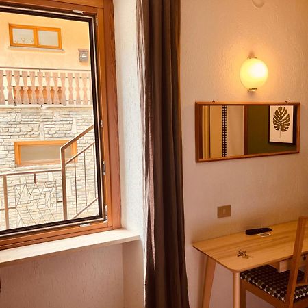 Hotel Ruitor Arvier Kamer foto