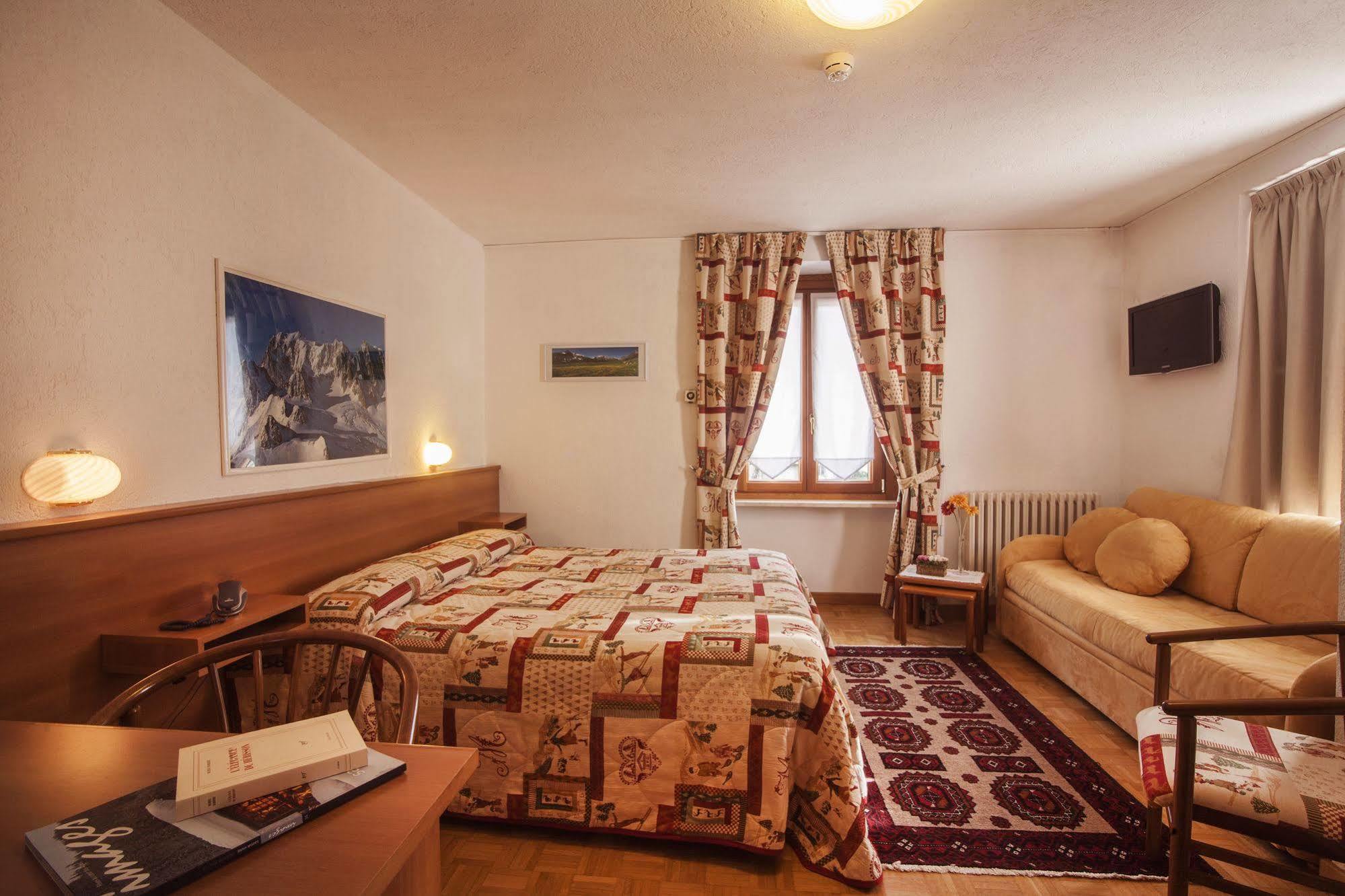 Hotel Ruitor Arvier Buitenkant foto